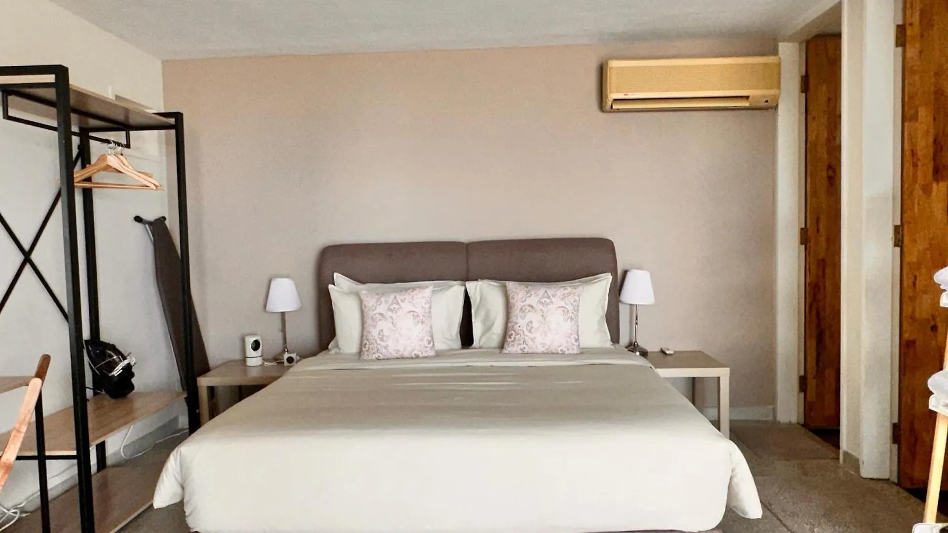 منزل للإقامة The Beach Inn تانجونغ بونغاه