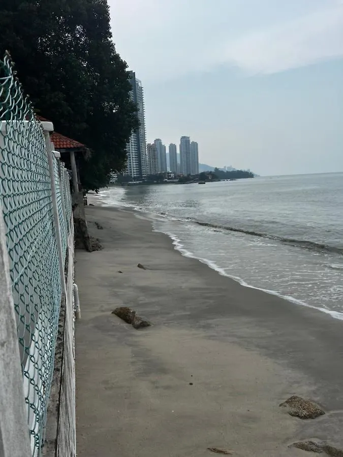 The Beach Inn Tanjung Bungah  Tanjung Bungah (Penang)